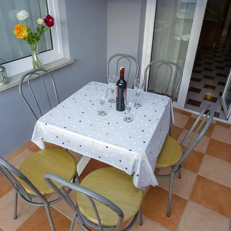 Lucky Luke Pool Apartments Novalja Room photo